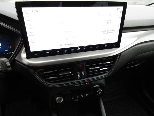 Used 2023 Ford Escape Active w/ Tech Pack #2 AWD/4WD image 16