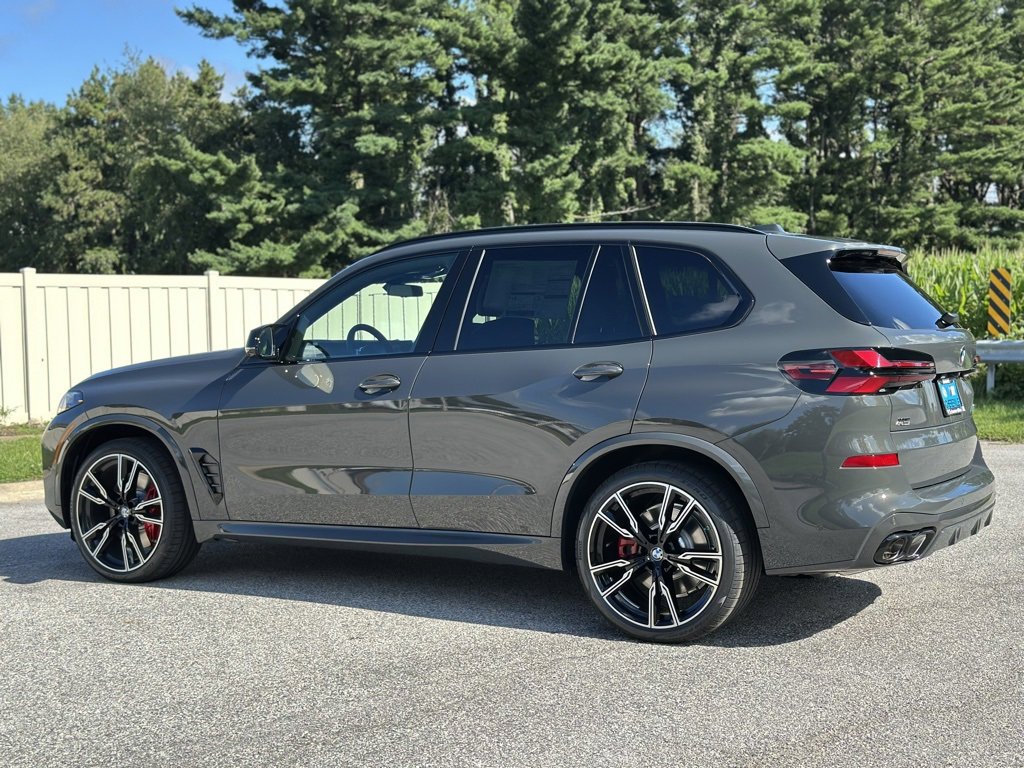 New 2026 BMW X5 M60i image 5