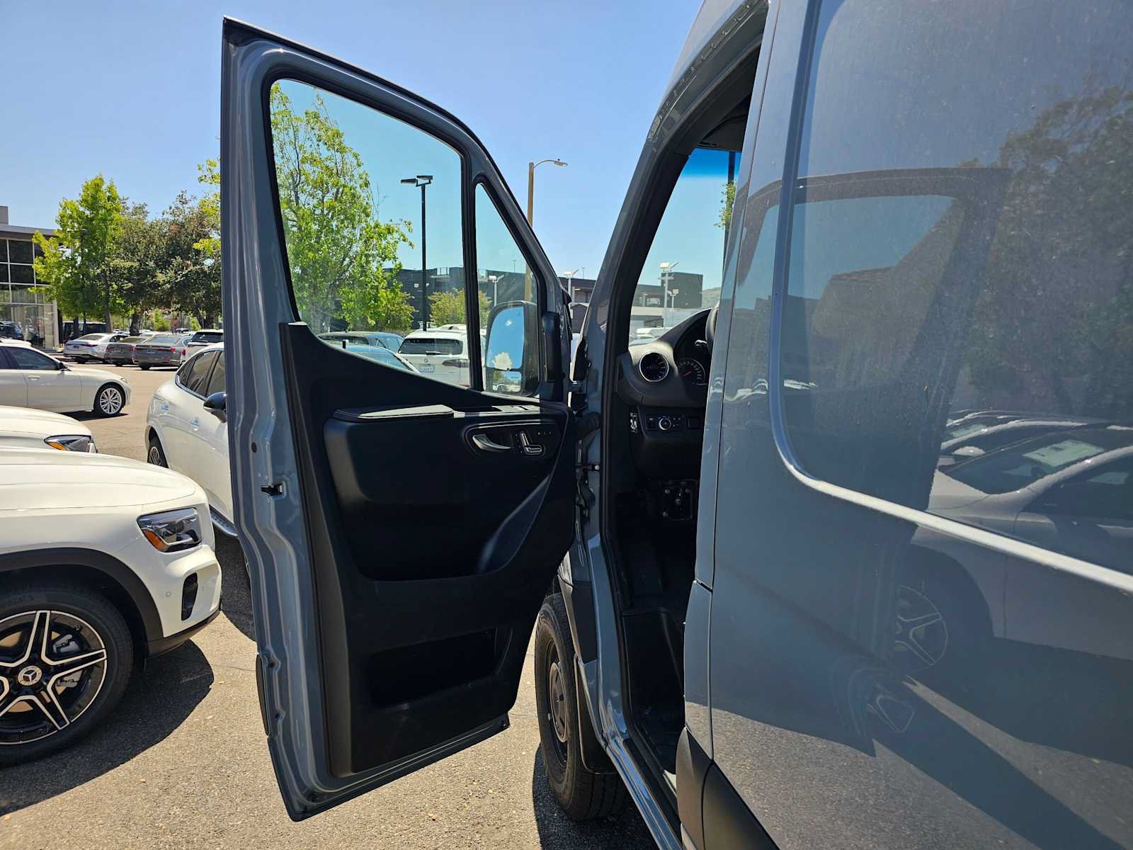 Used 2026 Mercedes-Benz Sprinter 2500 image 19
