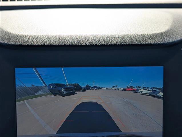 Used 2024 GMC Terrain SLE w/ Driver Convenience Package image 10