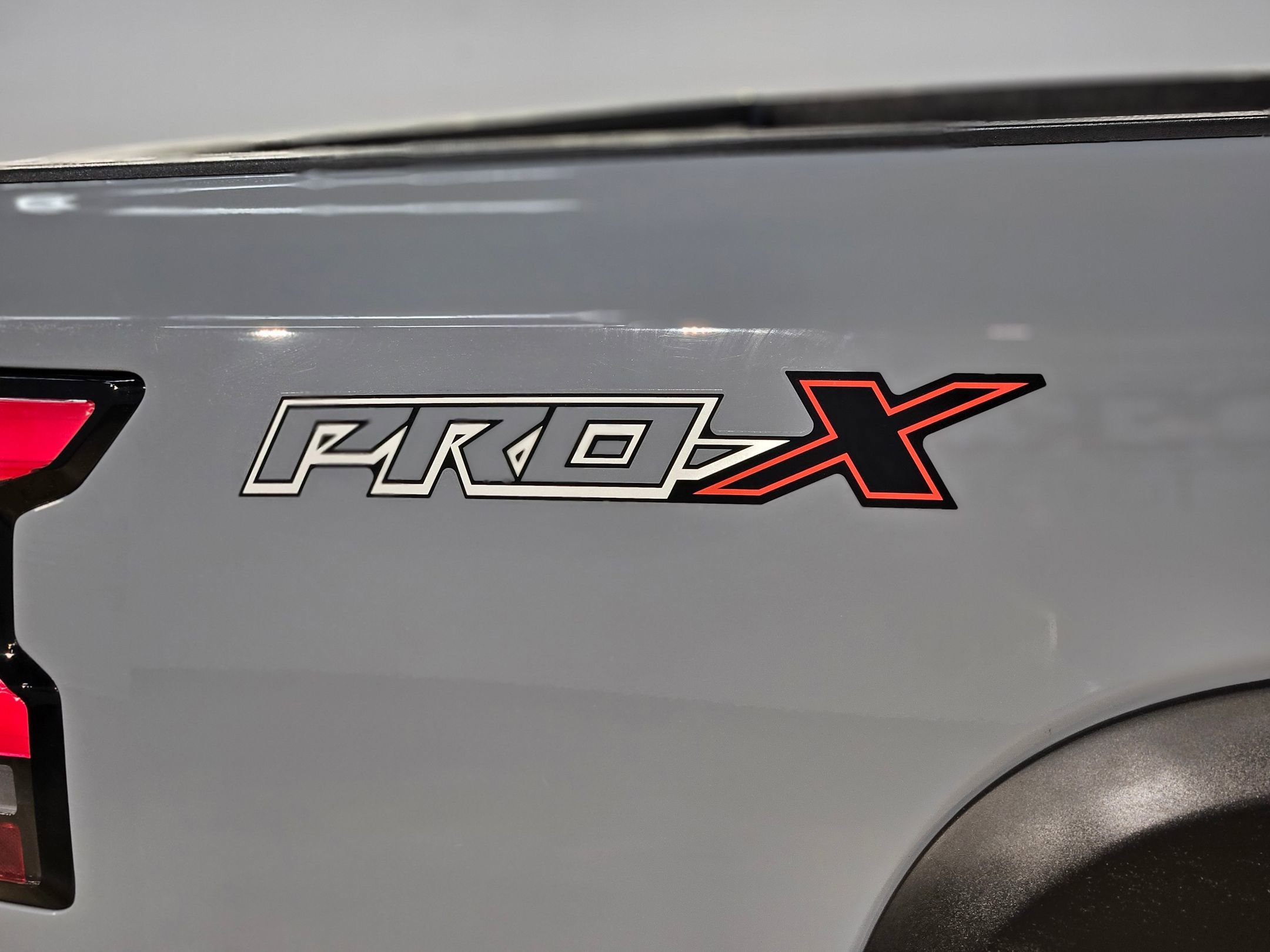 Used 2022 Nissan Frontier Pro-X RWD image 39