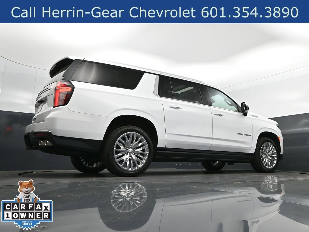 Used 2023 Chevrolet Suburban High Country image 45
