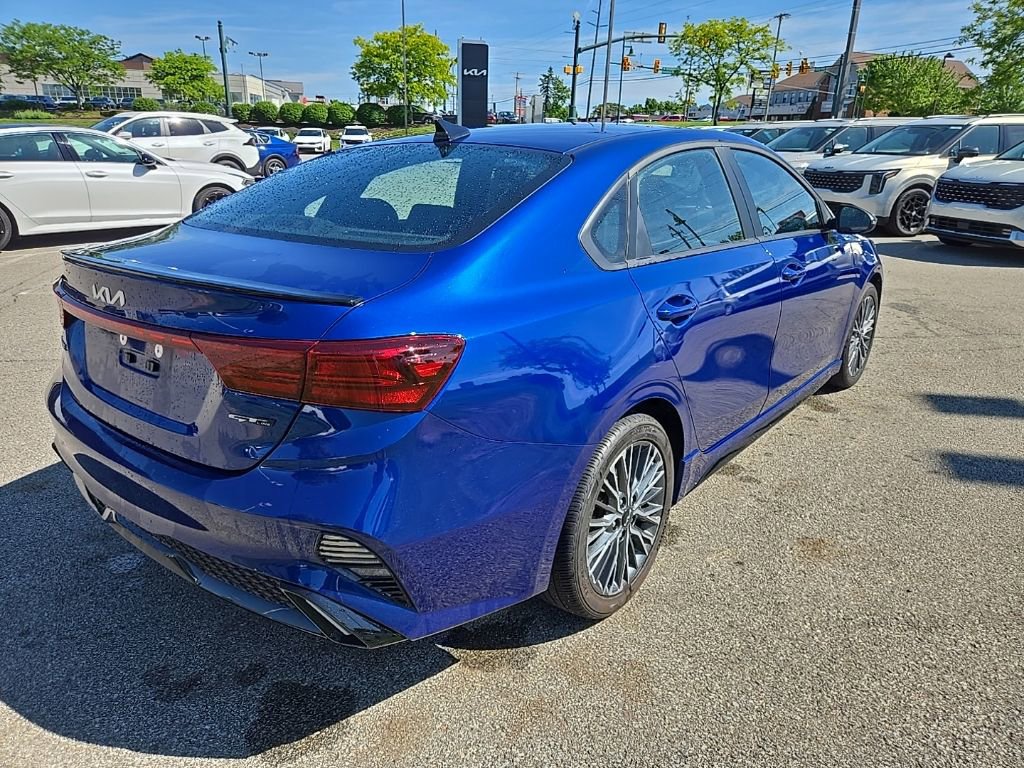 Certified 2024 Kia Forte GT-Line FWD image 3