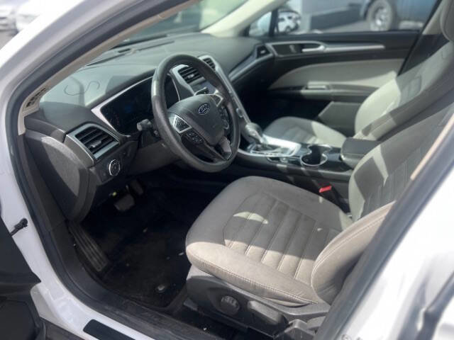 Used 2015 Ford Fusion S image 10