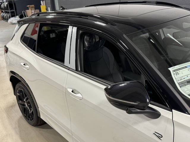 New 2026 Volkswagen Tiguan SE R-Line image 7