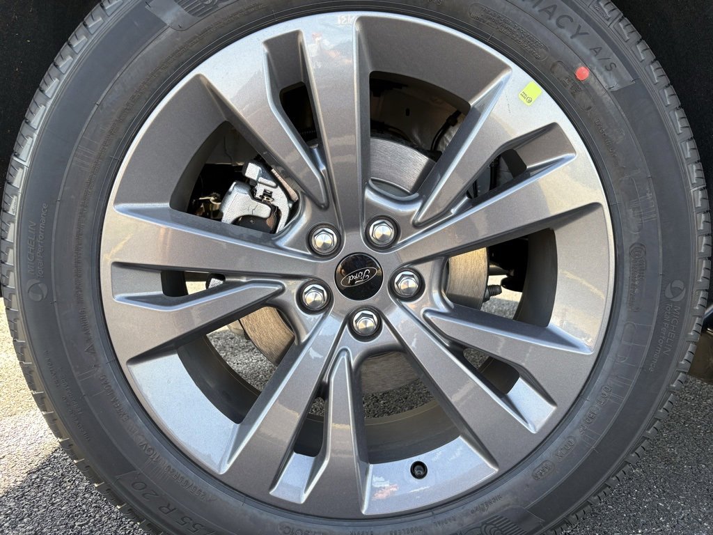 New 2026 Ford Explorer Active image 74