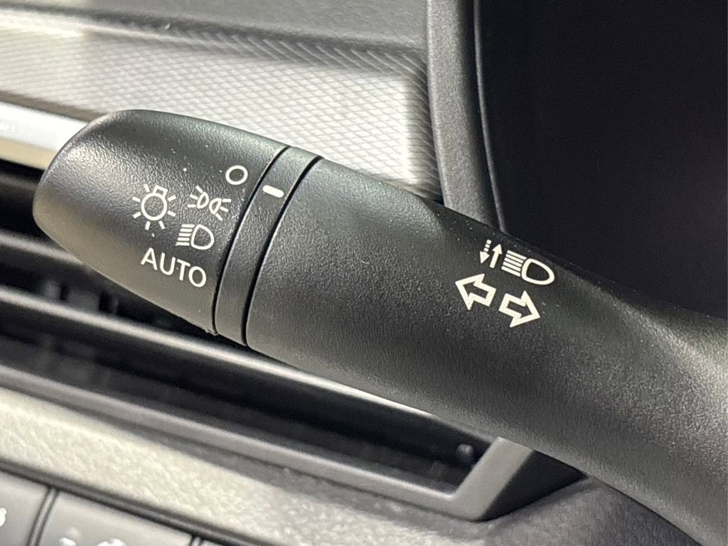 Used 2025 Nissan Altima 2.5 SR image 24