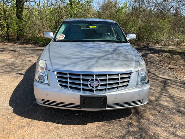 Used 2011 Cadillac DTS Luxury image 2