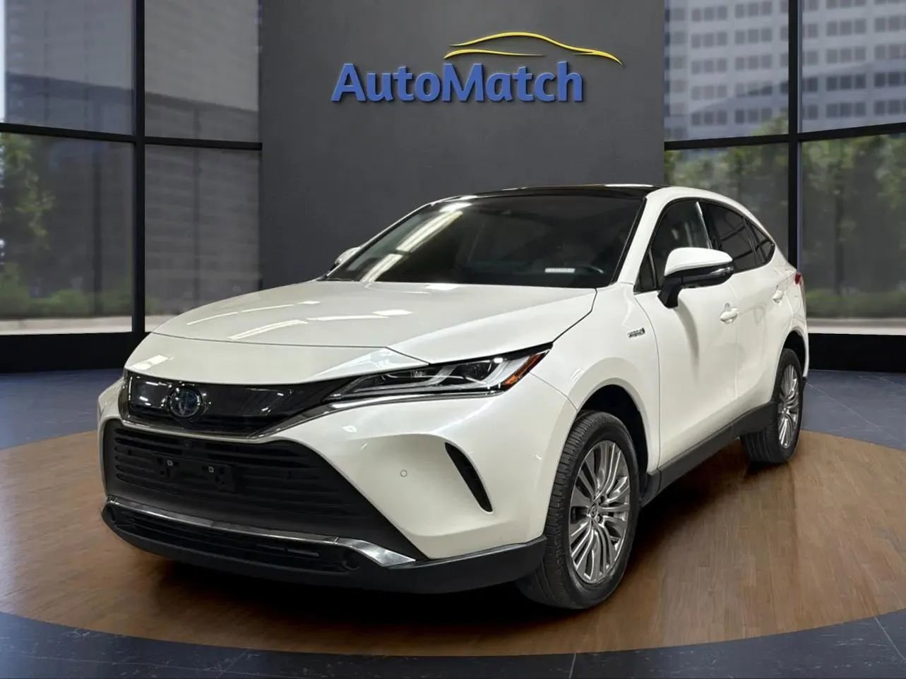 Used 2021 Toyota Venza Limited w/ Advanced Technology Package image 3