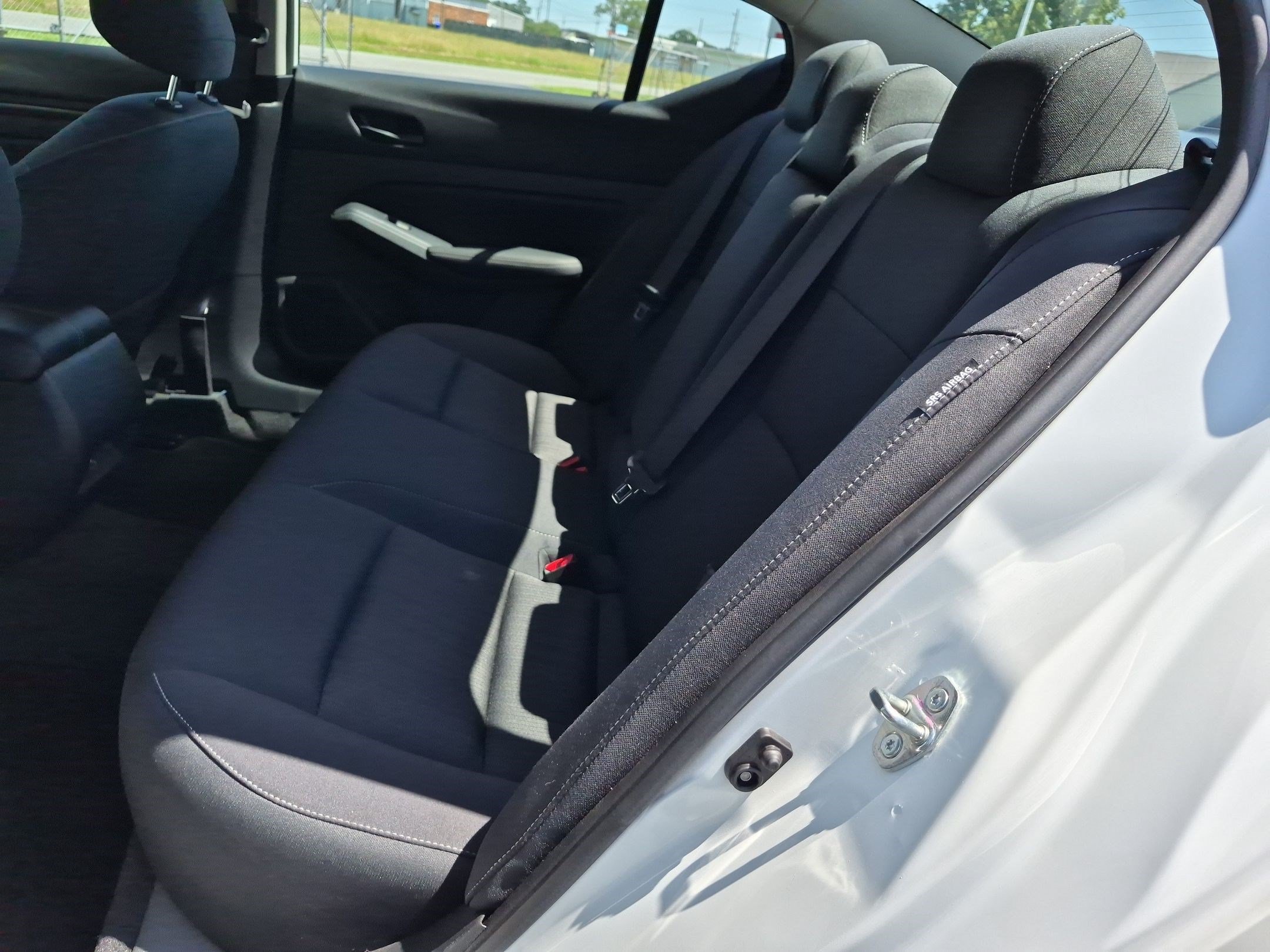 Used 2025 Nissan Altima 2.5 SV FWD image 29