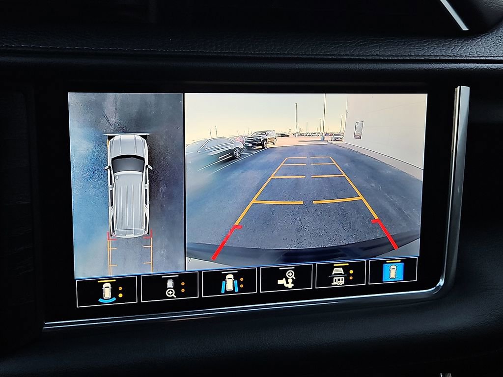 Used 2021 GMC Yukon Denali w/ Denali Ultimate Package image 29