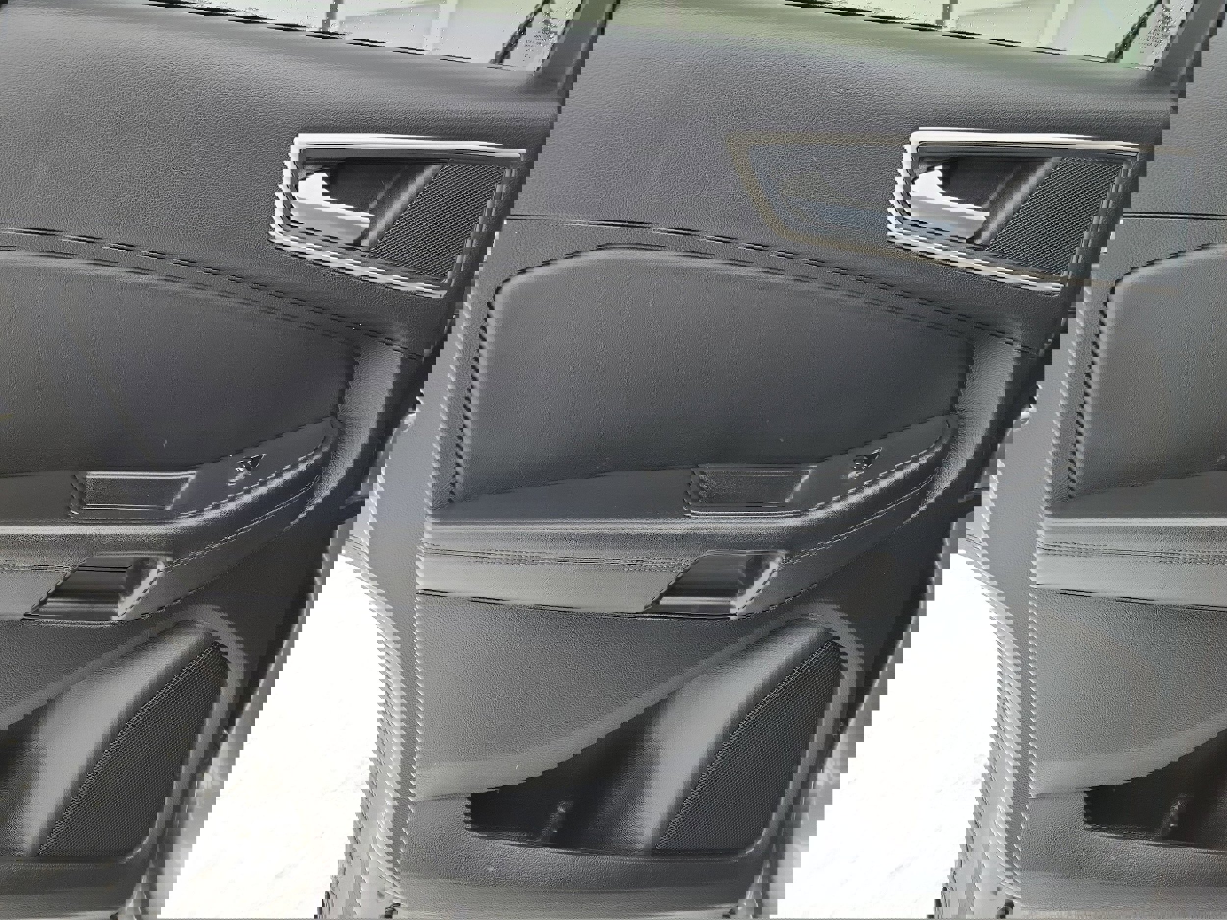 Used 2024 Ford Edge SEL w/ Convenience Package image 11