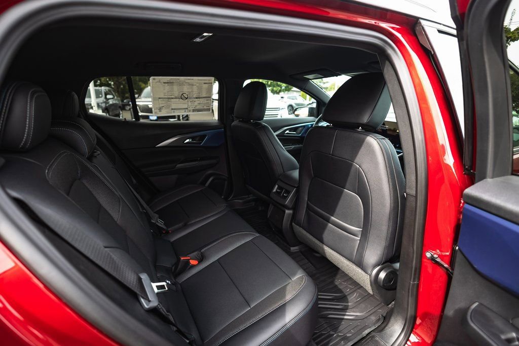 New 2026 Chevrolet Equinox EV LT image 20