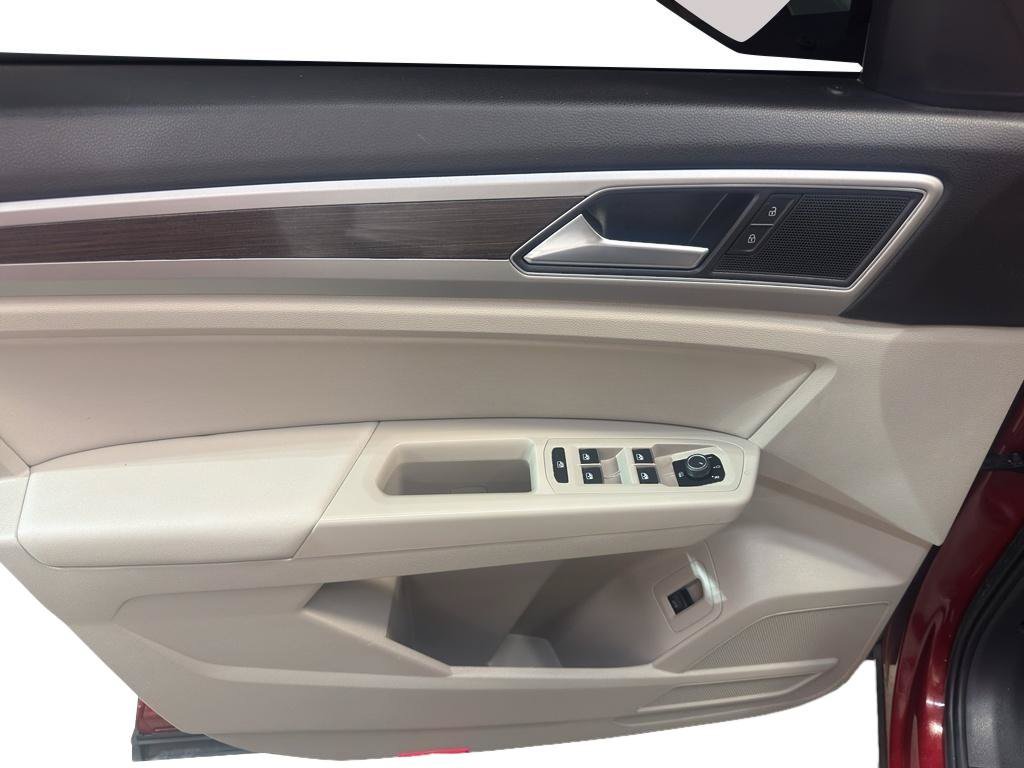 Used 2018 Volkswagen Atlas SEL AWD/4WD image 15