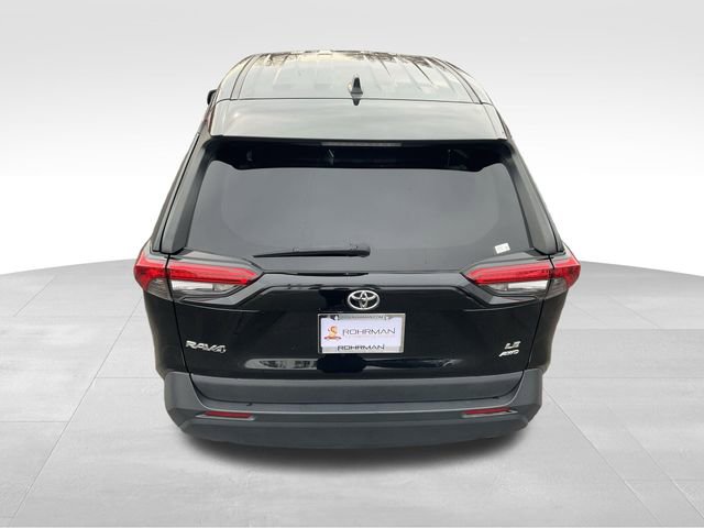 Used 2024 Toyota RAV4 LE image 29