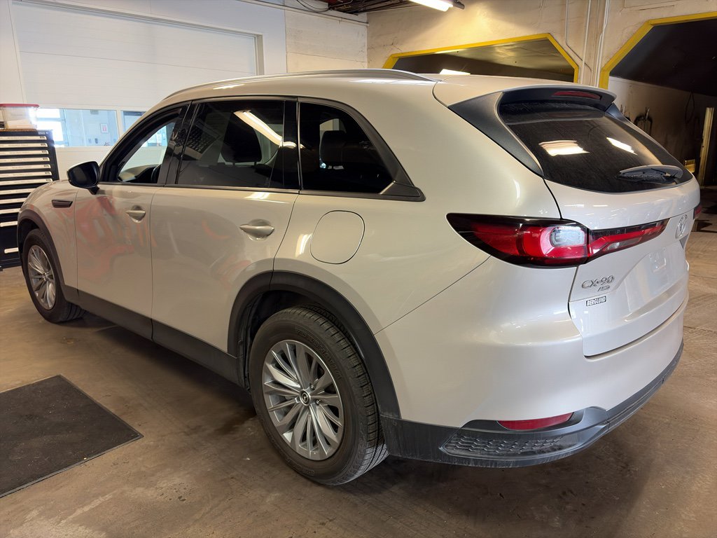 Used 2024 MAZDA CX-90 3.3 Turbo w/ Preferred Plus image 2