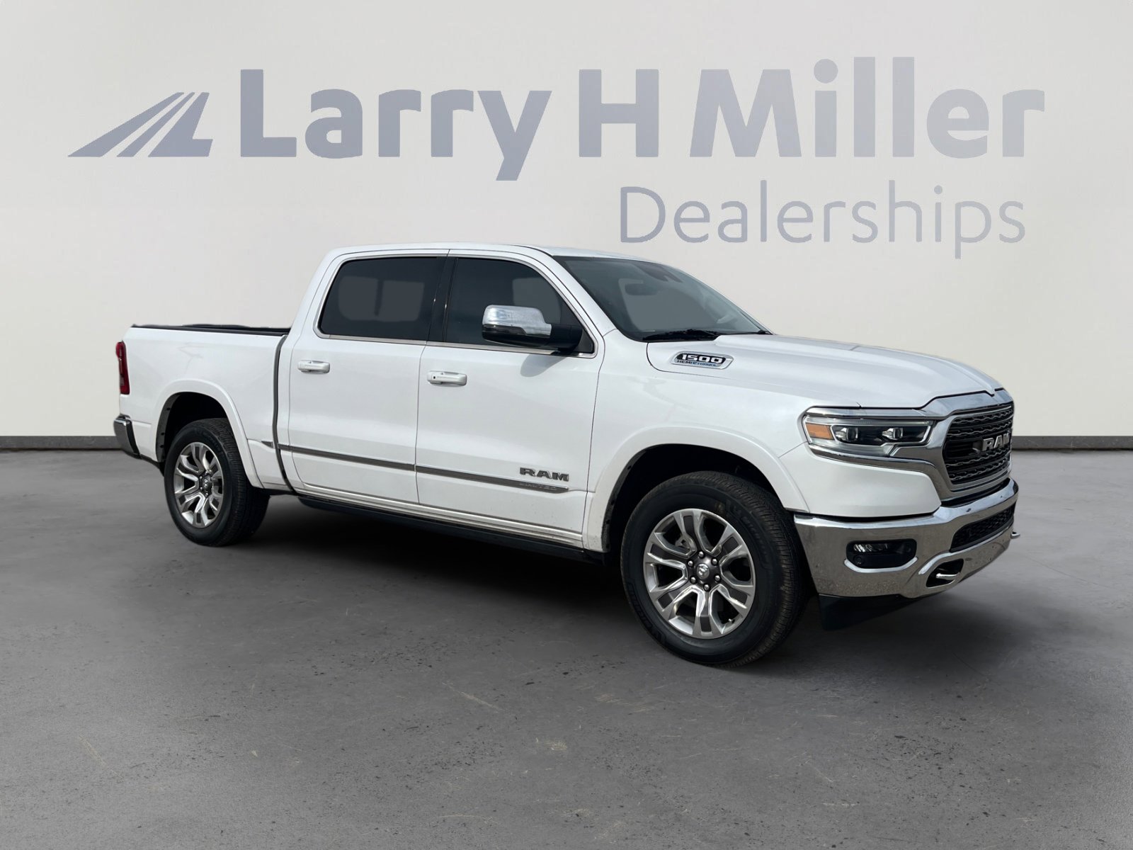 Used 2023 RAM 1500 Limited RWD image 7