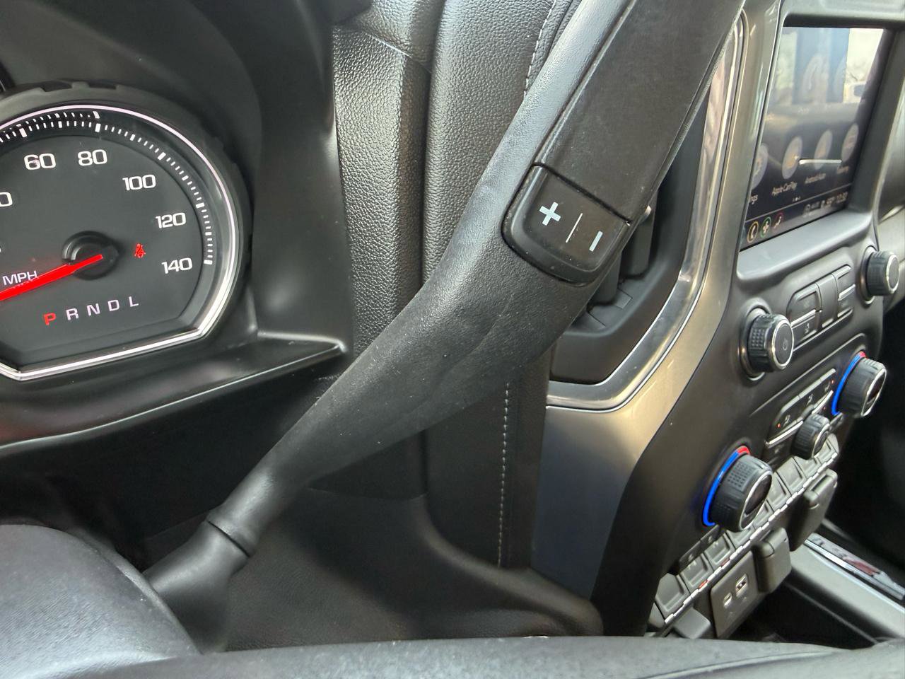 Used 2021 Chevrolet Silverado 1500 LTZ AWD/4WD image 24