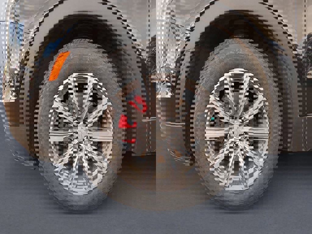 Used 2021 Cadillac XT4 Sport image 14