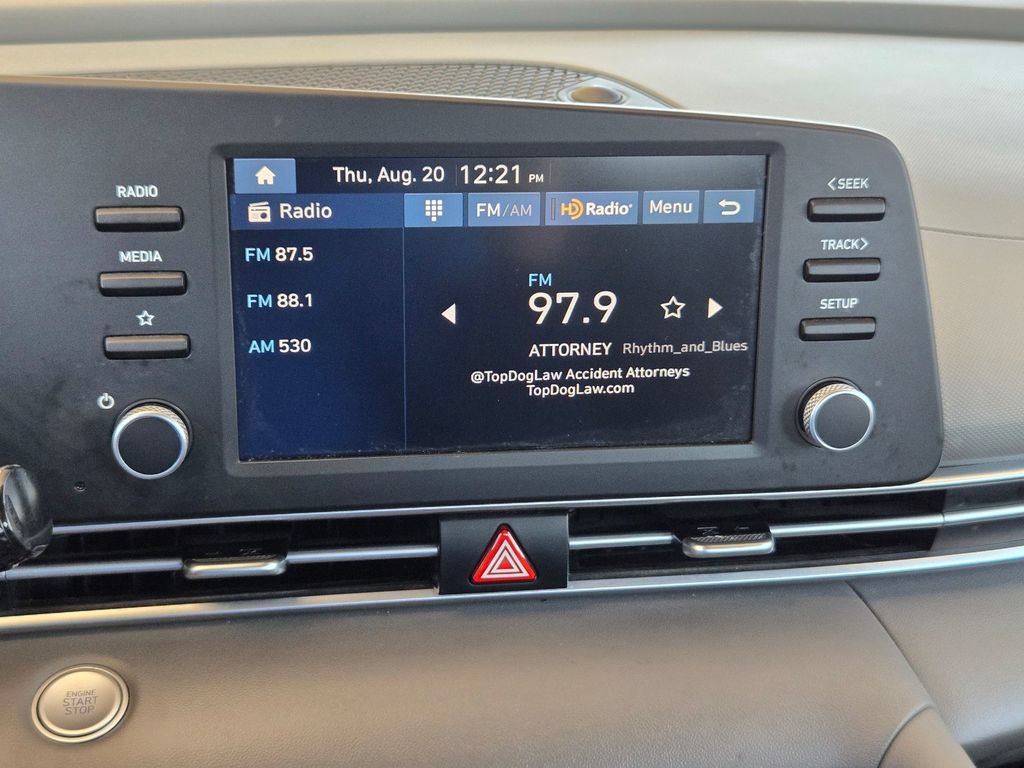 Used 2025 Hyundai Elantra Sport FWD image 16