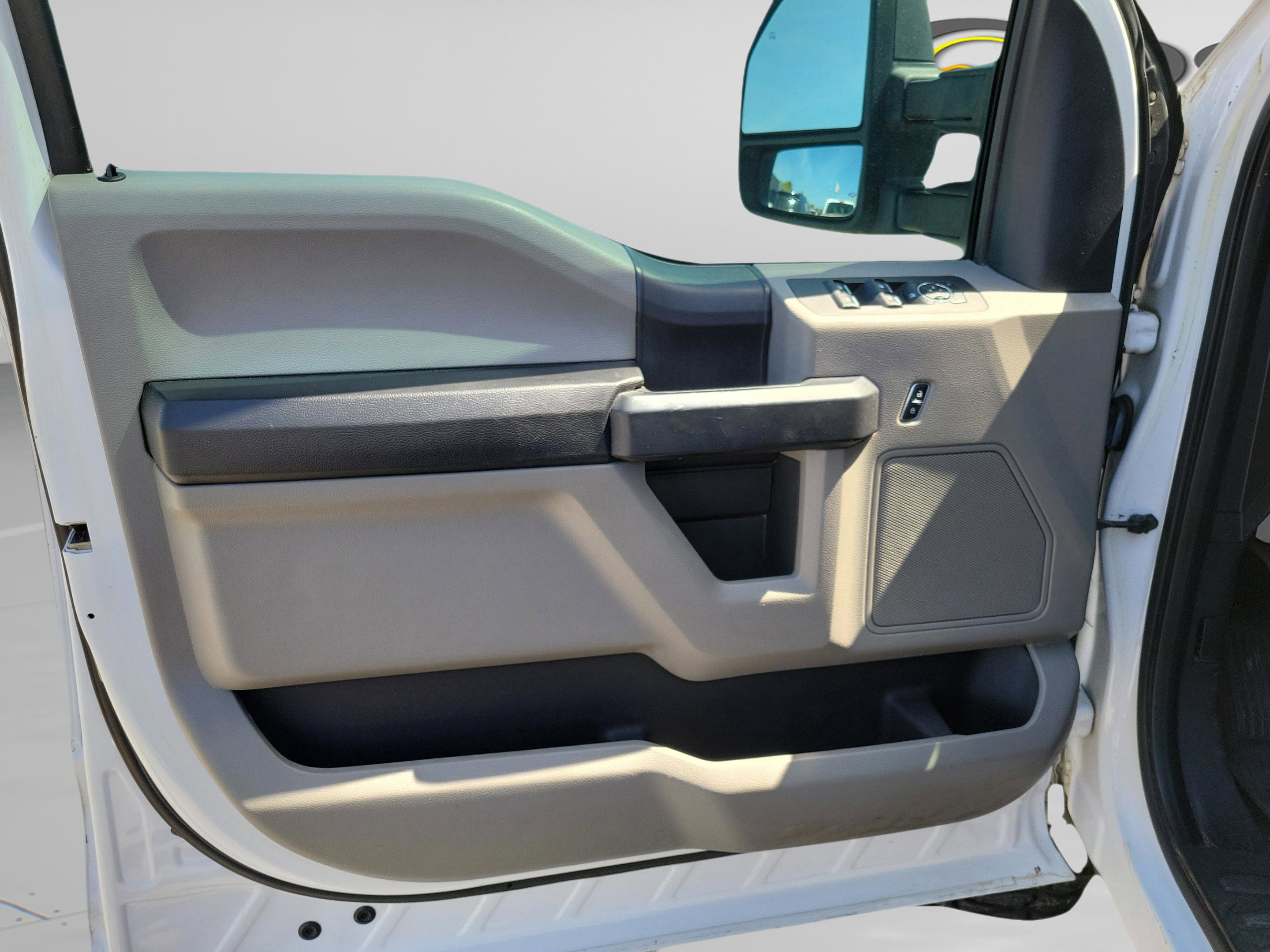 Used 2016 Ford F150 XL w/ Equipment Group 101A Mid image 21