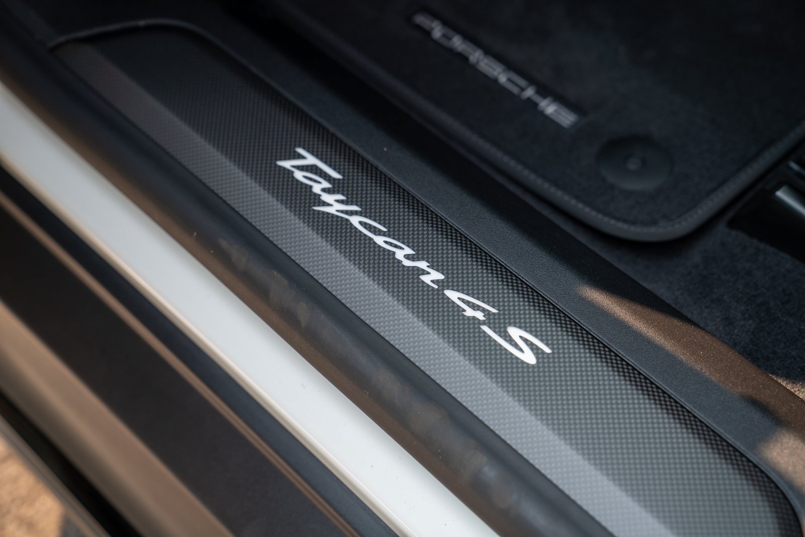 Certified 2025 Porsche Taycan 4S AWD/4WD image 12
