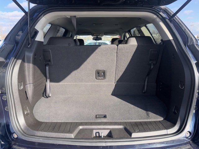 Used 2015 Chevrolet Traverse LT image 8