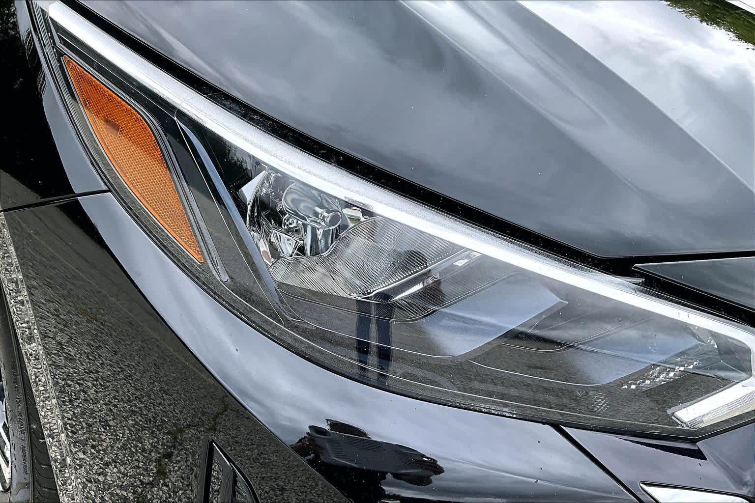 Used 2024 Nissan Sentra SV FWD image 27