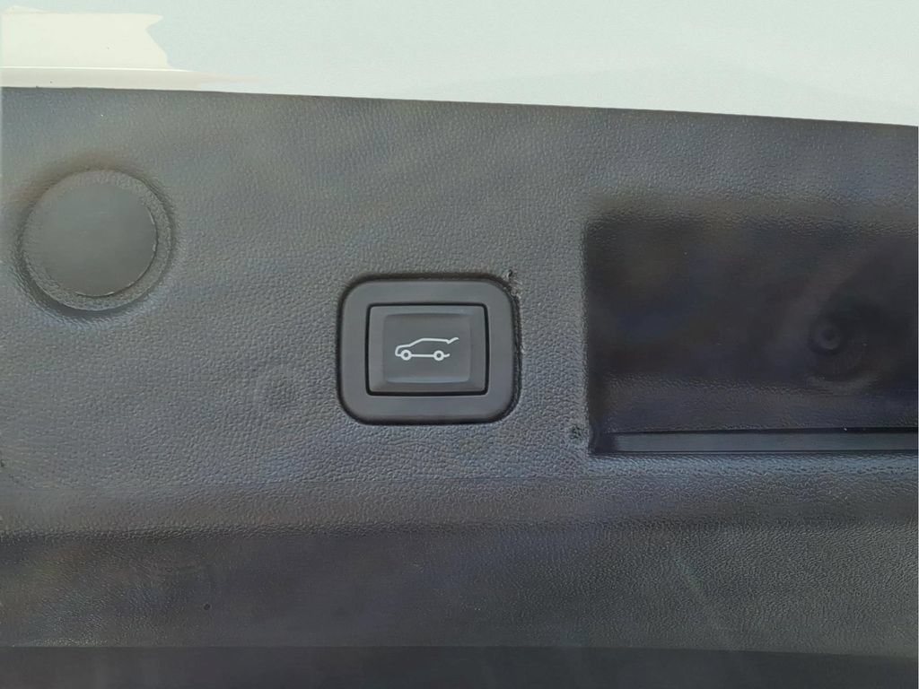Certified 2024 Chevrolet Equinox LT w/ LPO, Floor Liner Package FWD image 20