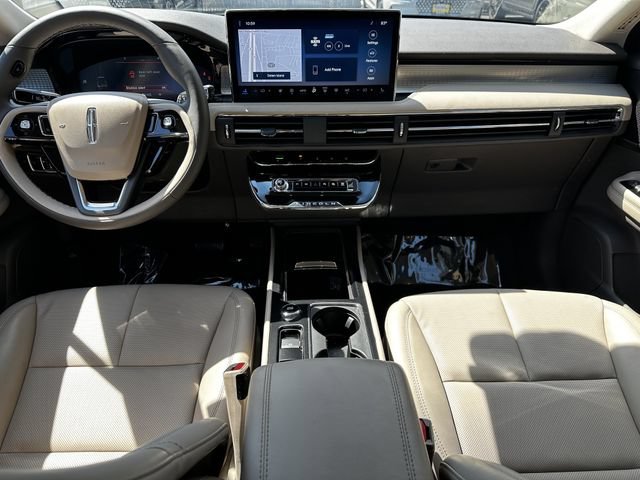 Certified 2023 Lincoln Corsair AWD w/ Equipment Group 101A image 15