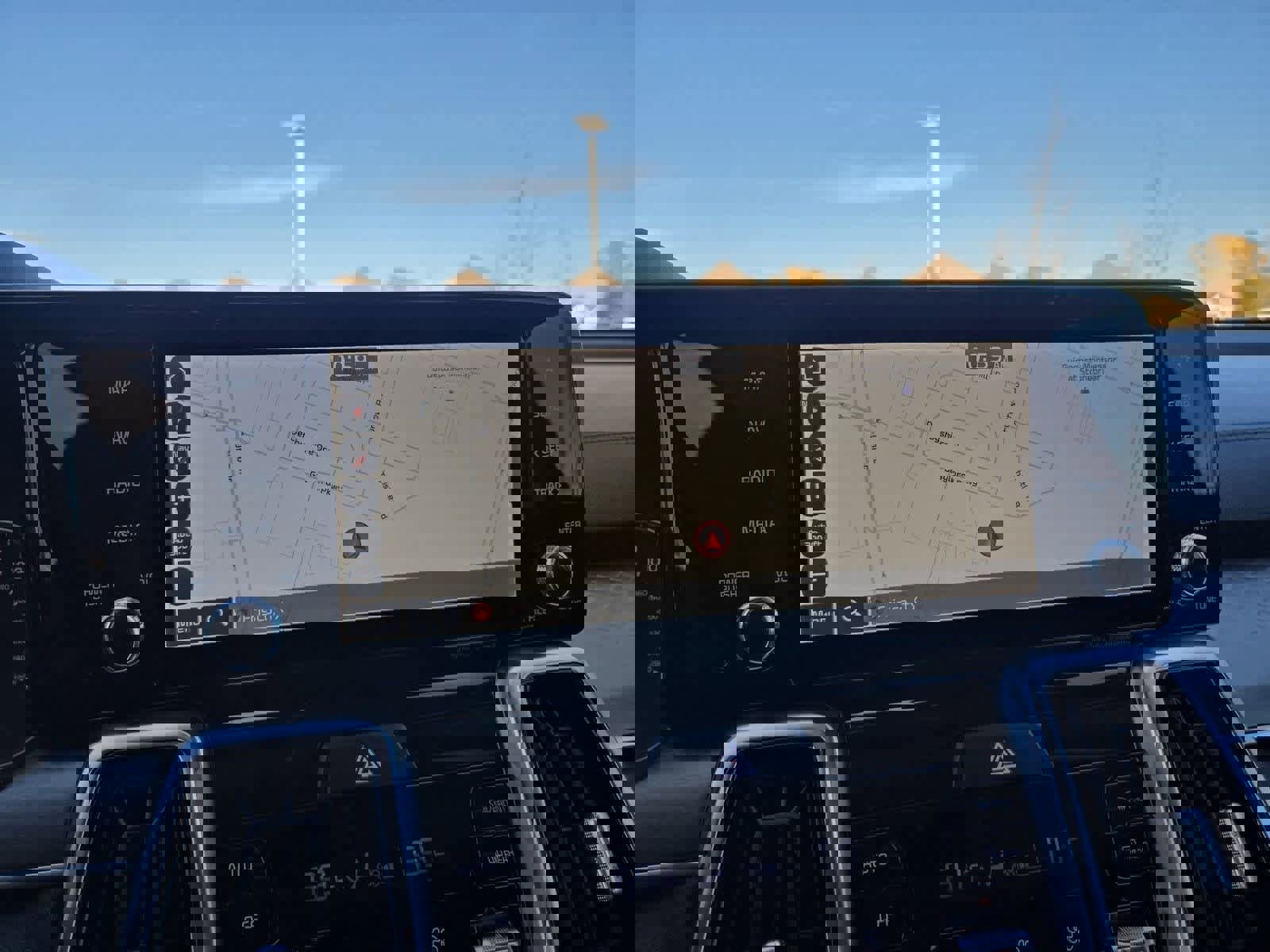 Certified 2022 Kia Sorento SX image 29