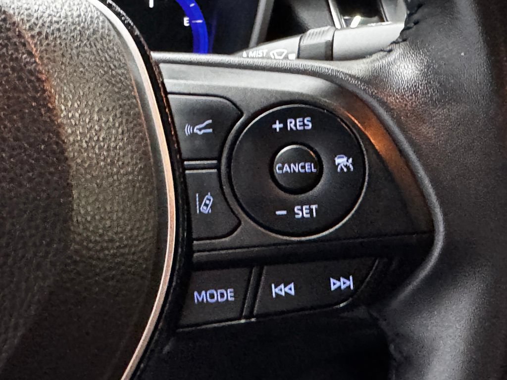 Used 2021 Toyota Corolla XSE w/ Carpet Mat Package (TMS) FWD image 29