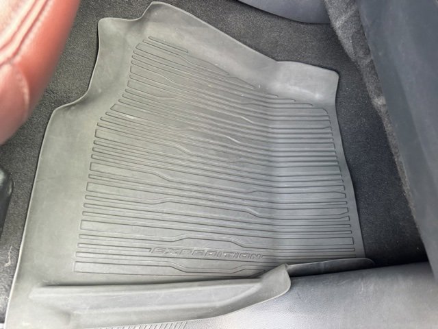 Used 2023 Ford Expedition Max Limited image 40