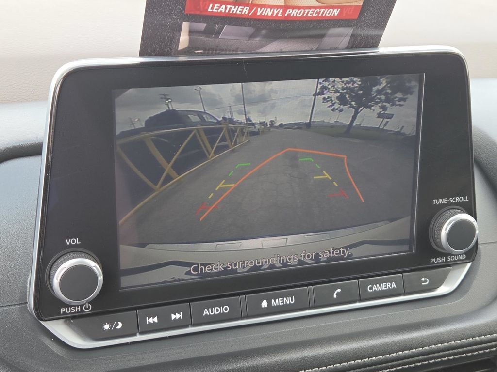 Used 2023 Nissan Rogue SV AWD/4WD image 7