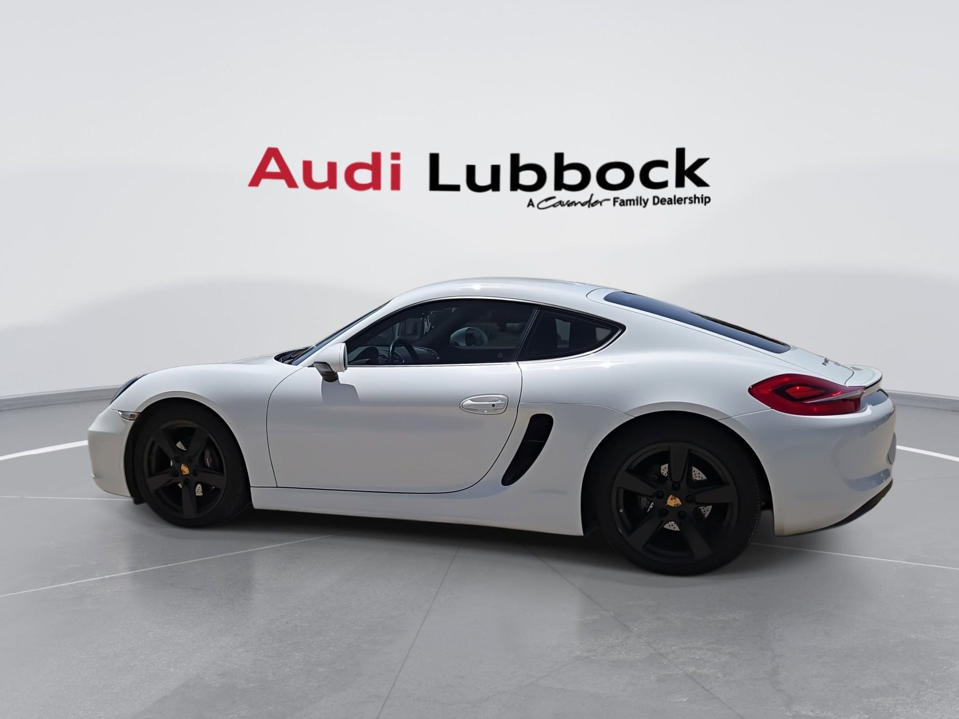 Used 2015 Porsche Cayman RWD image 6