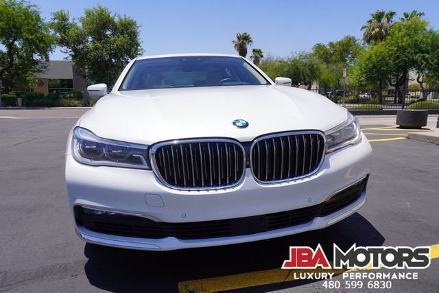 Used 2018 BMW 750i RWD image 74