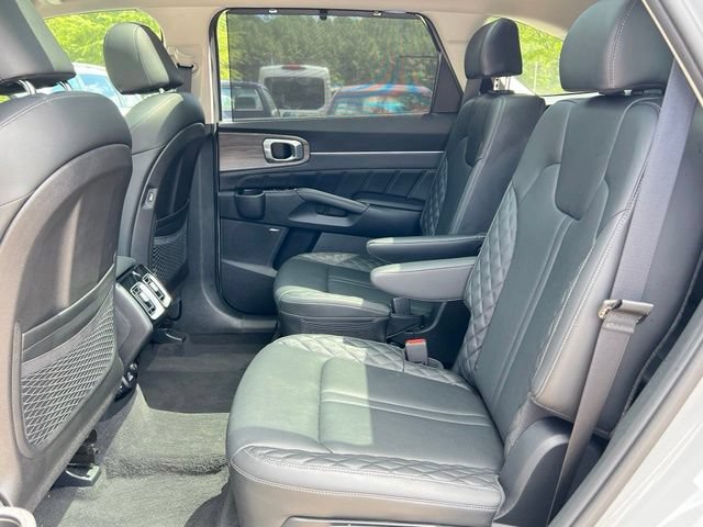 Certified 2023 Kia Sorento SX Prestige AWD/4WD image 11