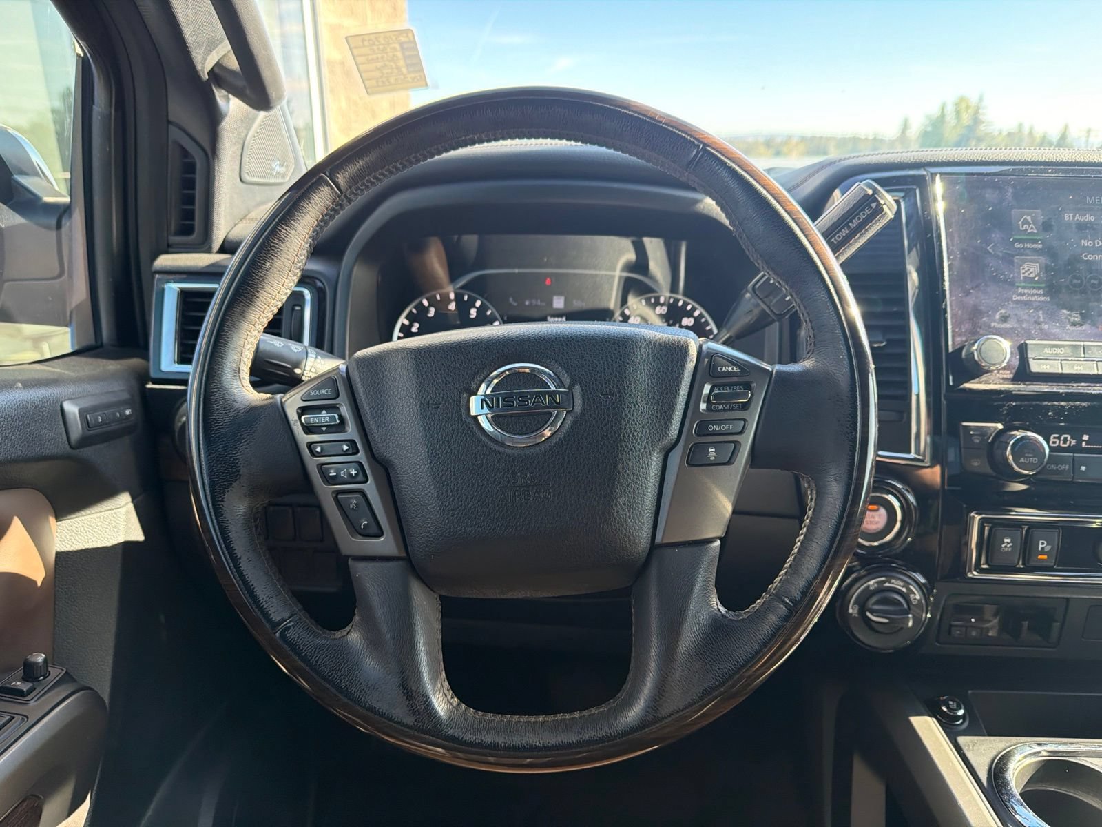 Used 2020 Nissan Titan Platinum Reserve w/ Moonroof Package AWD/4WD image 11