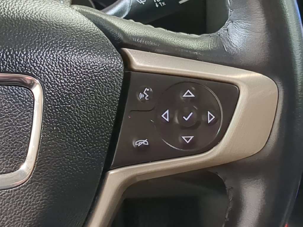 Used 2018 GMC Terrain Denali w/ Comfort Package FWD image 30