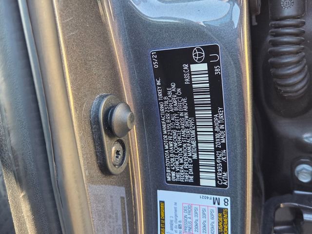 Used 2021 Toyota C-HR LE FWD image 17