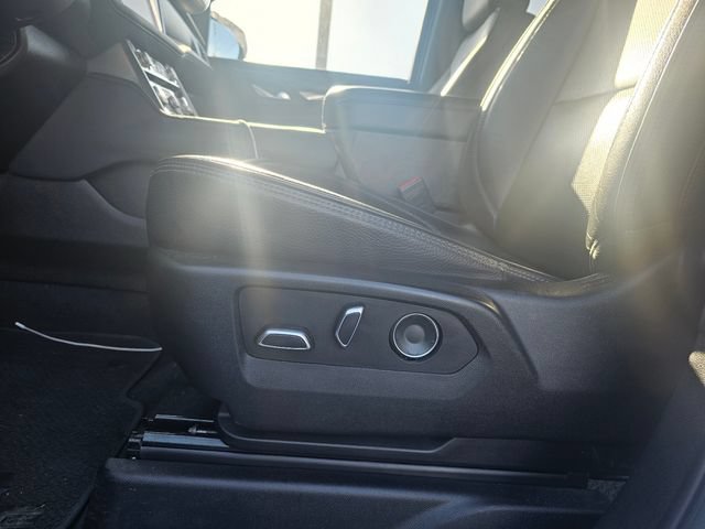 Used 2024 GMC Yukon Denali RWD image 21