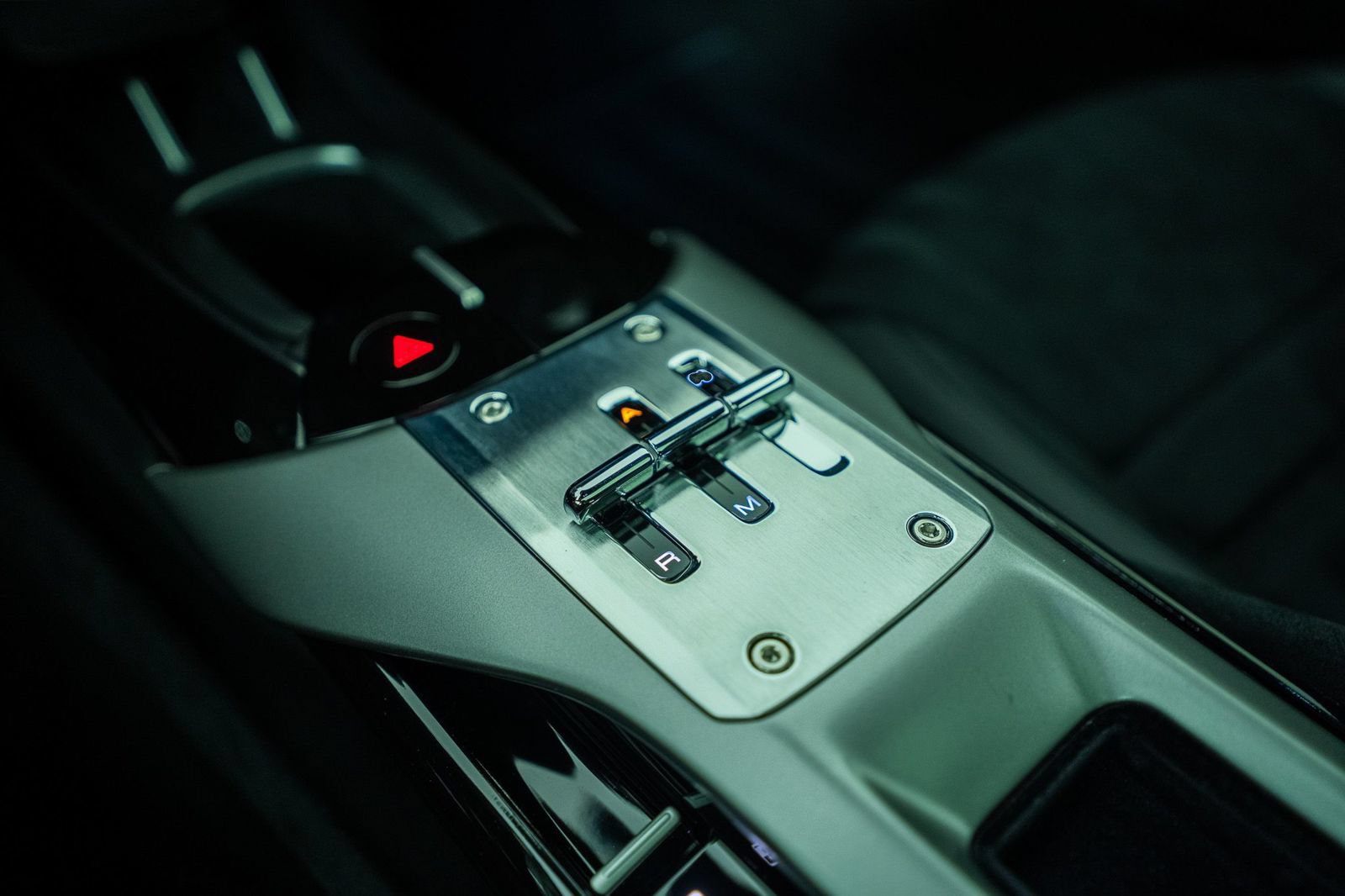 Certified 2025 Ferrari 12Cilindri RWD image 34
