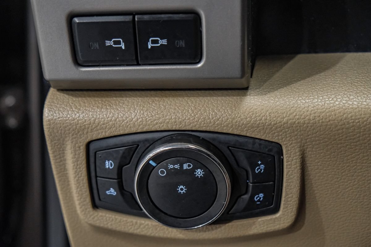 Used 2020 Ford F250 Lariat w/ Lariat Value Package AWD/4WD image 29