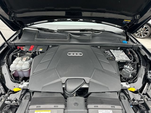 Used 2025 Audi Q7 3.0T Premium Plus AWD/4WD image 31
