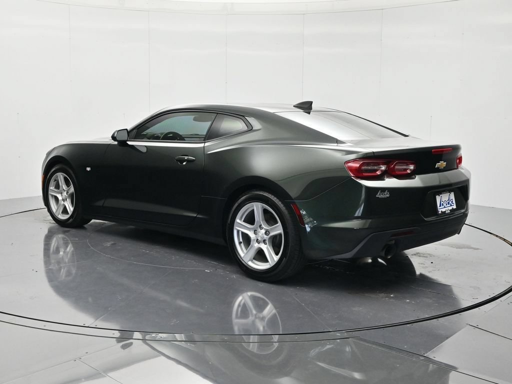 Used 2020 Chevrolet Camaro LT RWD image 7