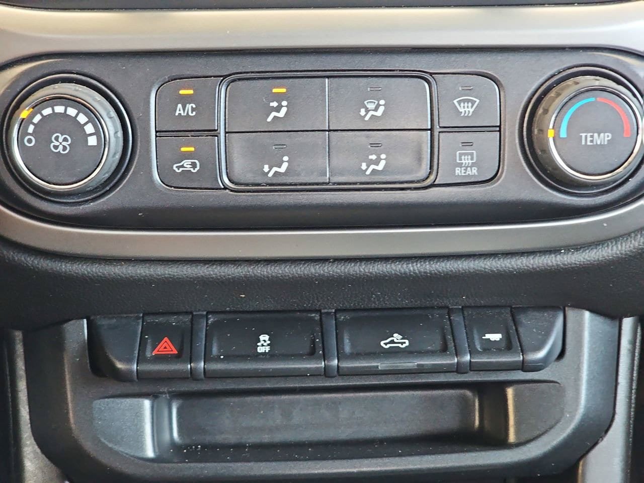 Used 2019 Chevrolet Colorado LT w/ LPO, Premium Interior Package AWD/4WD image 25