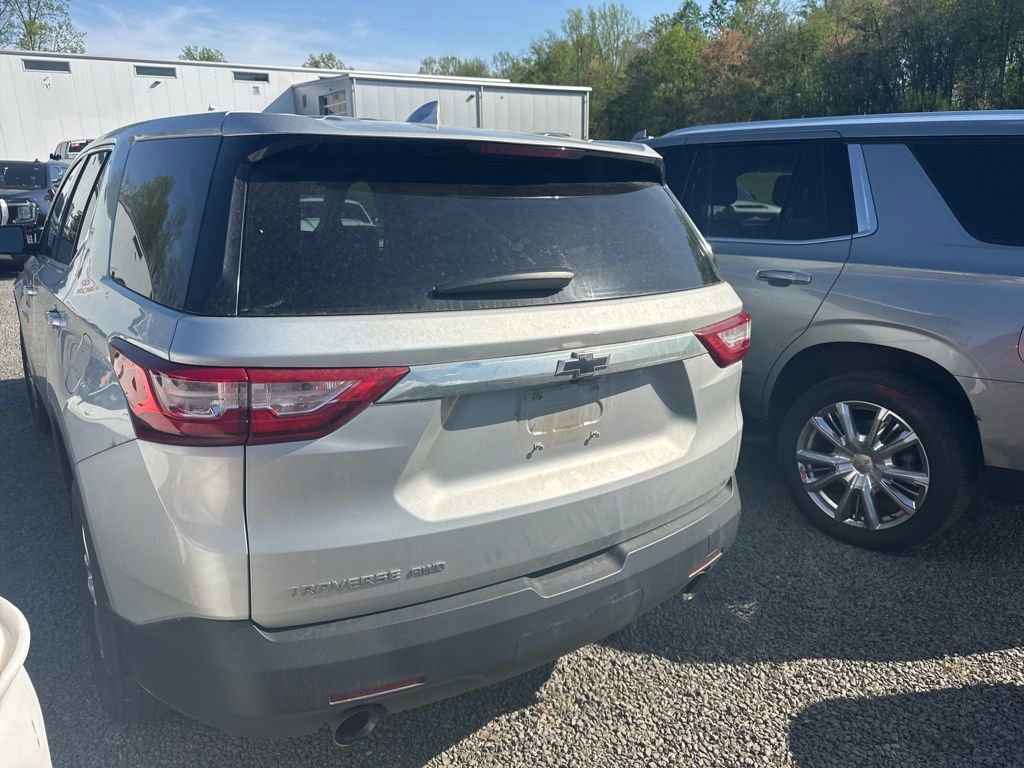 Used 2020 Chevrolet Traverse LS AWD/4WD image 4