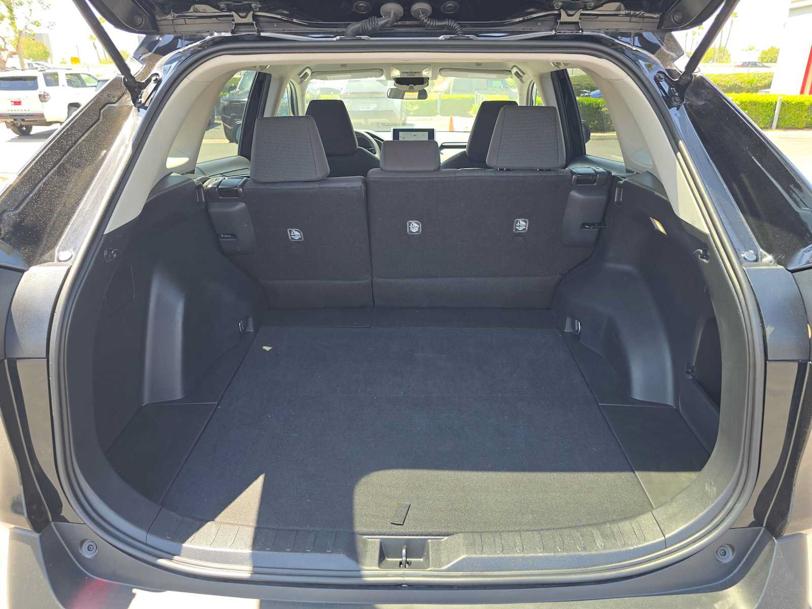 Used 2025 Toyota RAV4 LE FWD image 16