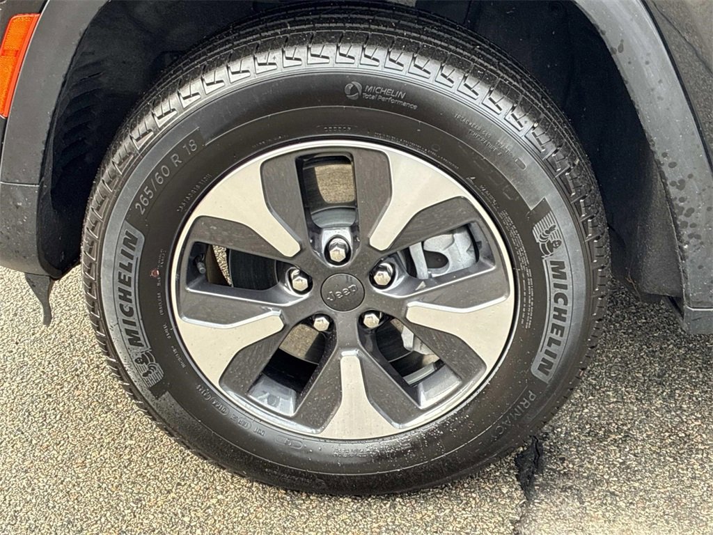 Used 2023 Jeep Grand Cherokee 4WD 4xe image 21