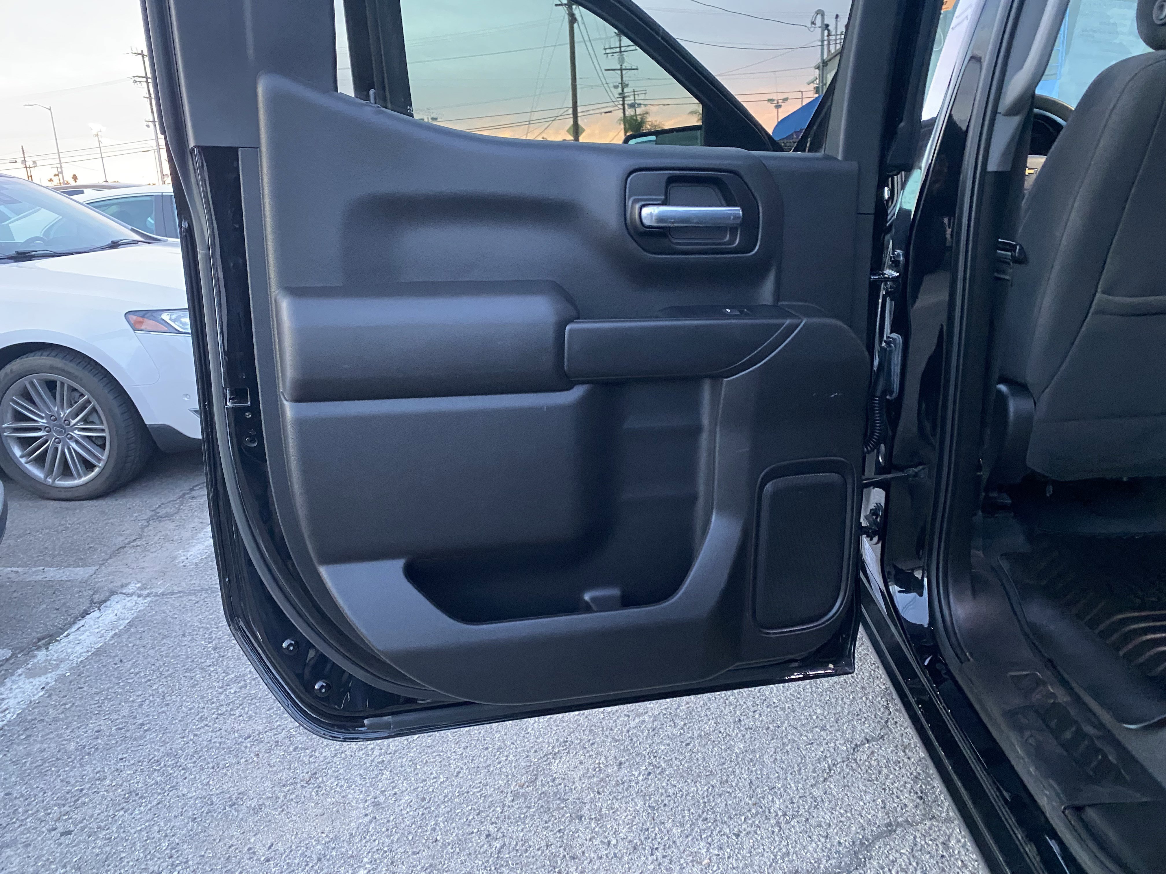 Used 2022 Chevrolet Silverado 1500 Custom image 17